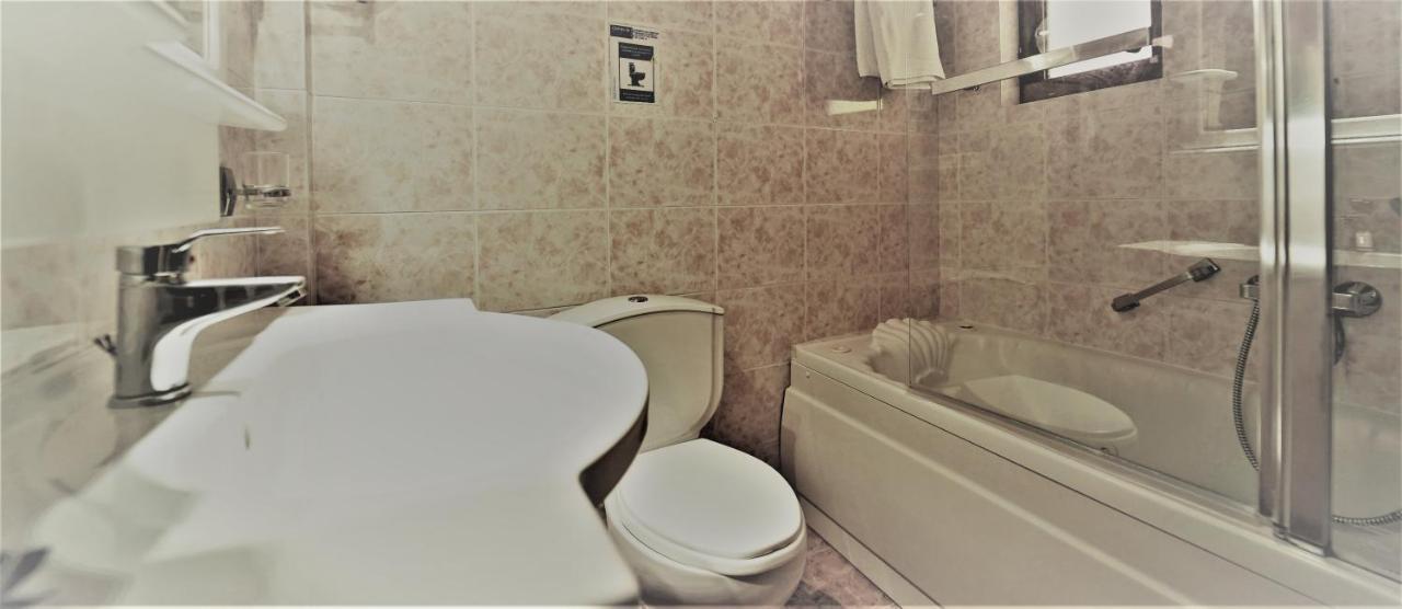 Hotel Tourist Parga Bagian luar foto