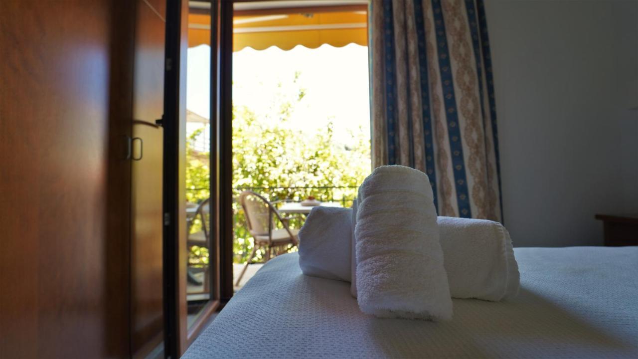 Hotel Tourist Parga Bagian luar foto