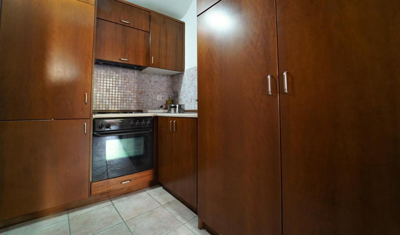 Hotel Tourist Parga Bagian luar foto