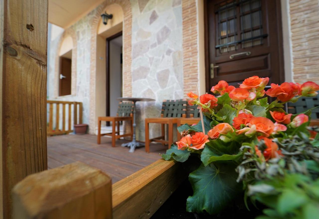 Hotel Tourist Parga Bagian luar foto